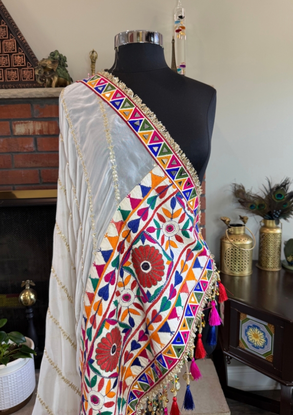 White Gamthi Organza Tassel Dupatta